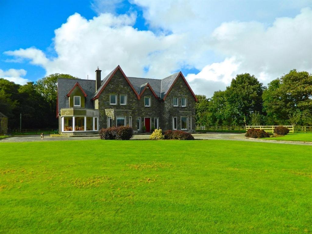 House 3*